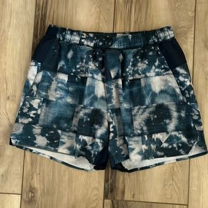 Men’s Lululemon 4” Lined Workout Shorts